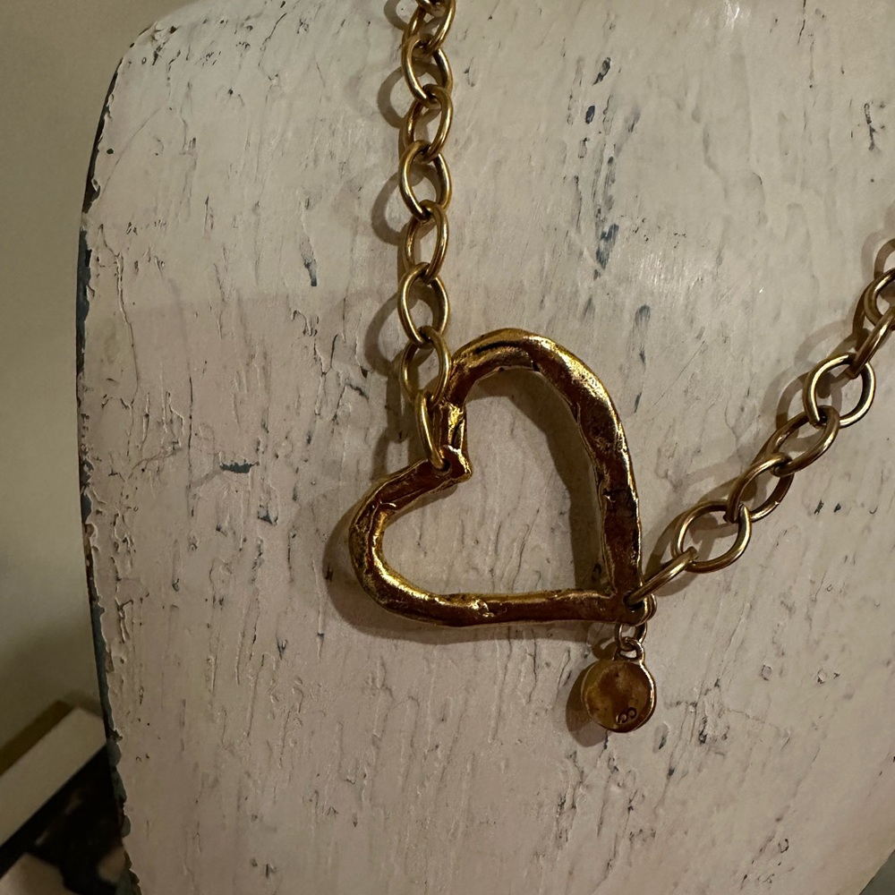 Gold Heart Pendant Necklace - Picture 3 of 7